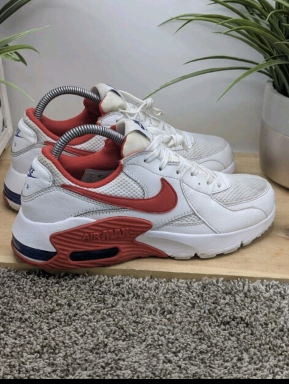 Nike Air Max Excee Women's Size 8 White Red Running Sports Walking Gym Shoes